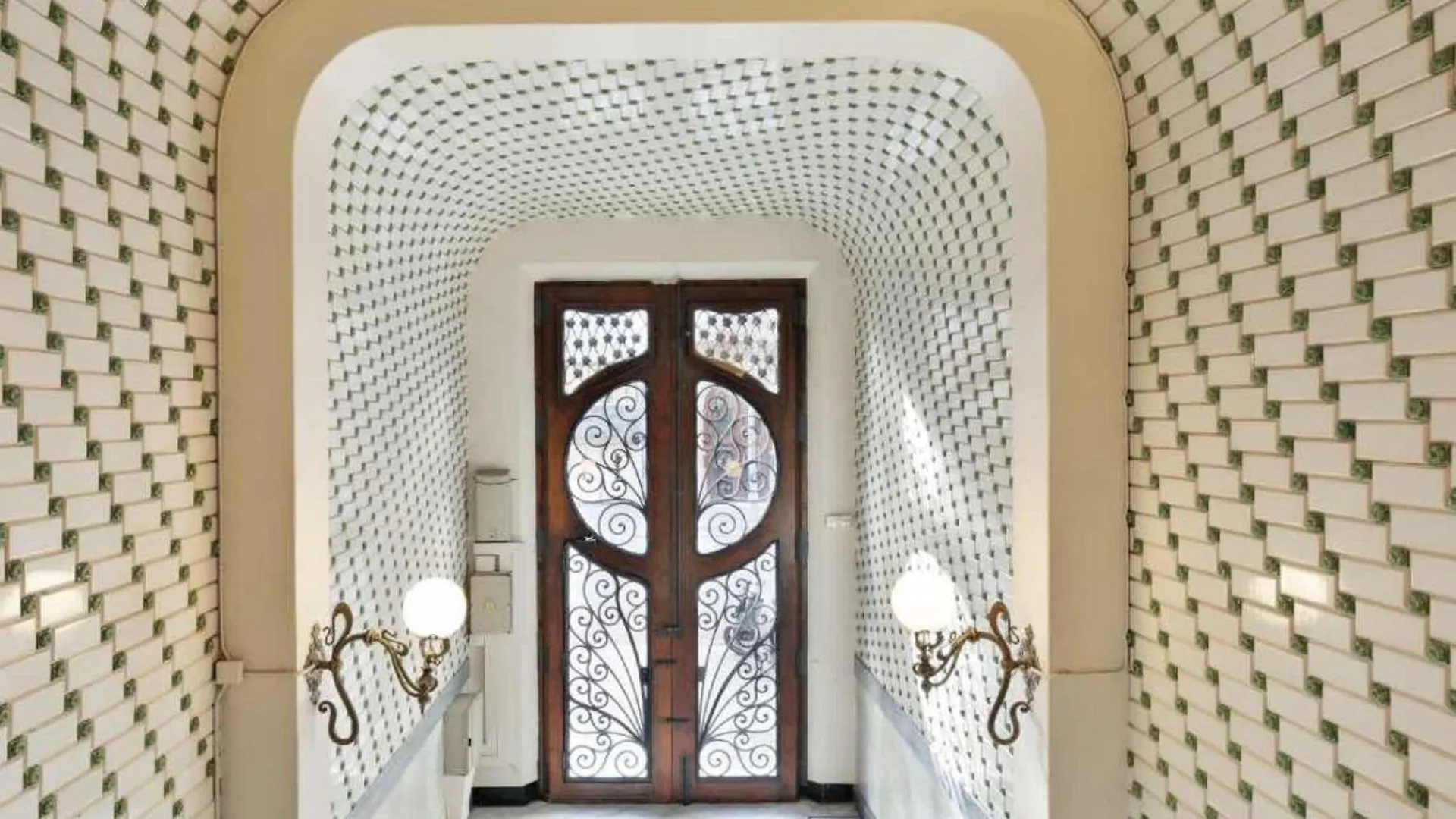 Luxury Penthouse In Barcelona Next To Diagonal Apartment